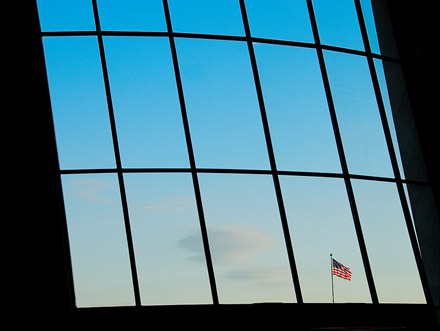 flag-dulles-windowssm.jpg